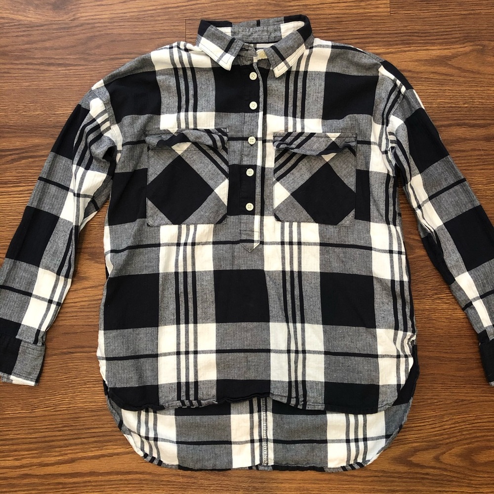 OLD NAVY boyfriend flannel shirt